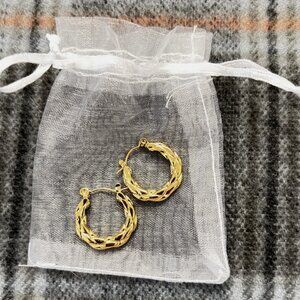 loop earrings
